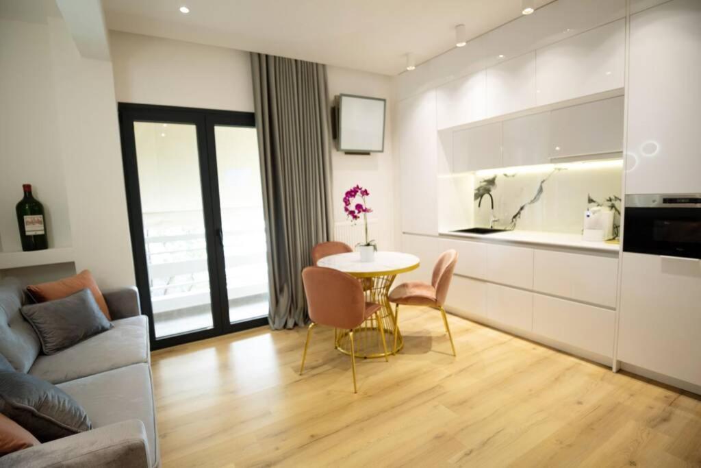 אתונה Ecostay-Serenity,Business Class Apartment By The Sea In Alimos Kalamaki מראה חיצוני תמונה